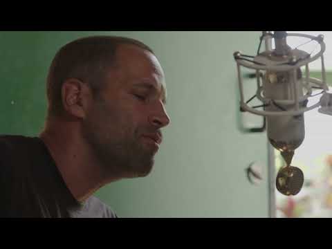 Jack Johnson “One Step Ahead Loopy Style”