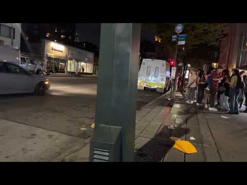 9th street, Manhattan, New York - iPhone 13 Pro camera test - 4K resolution. #Manhattan