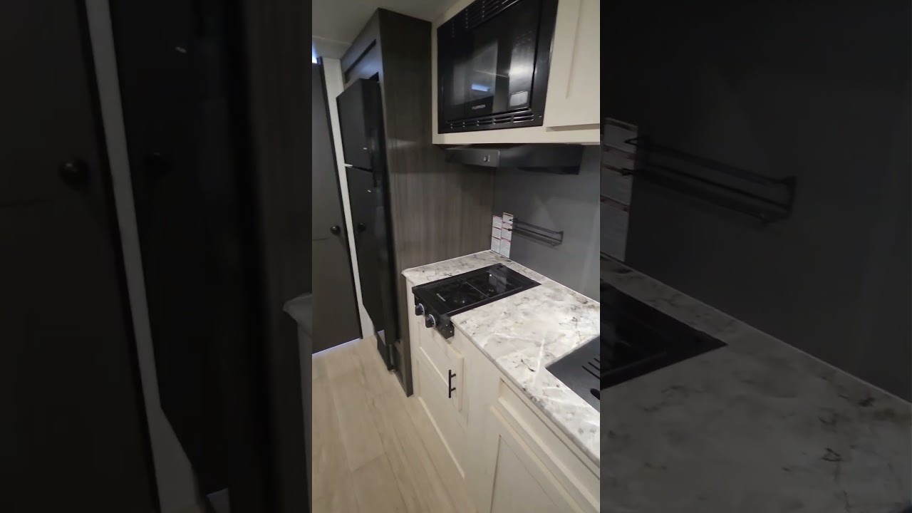 2027 Coachmen Shasta Compact 18FQ TRAVEL TRAILER