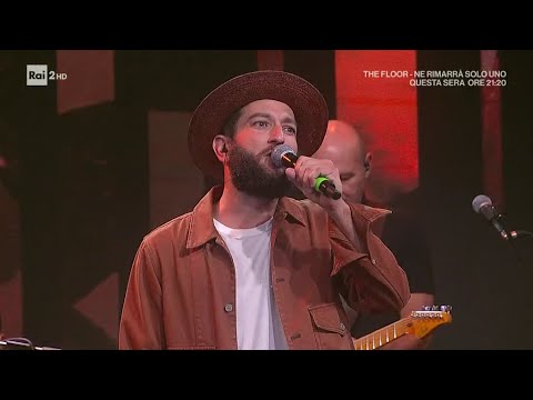 Luca Barbarossa e Vasco Brondi con "Viva L'Italia" - Radio2 Social Club 24/09/2024