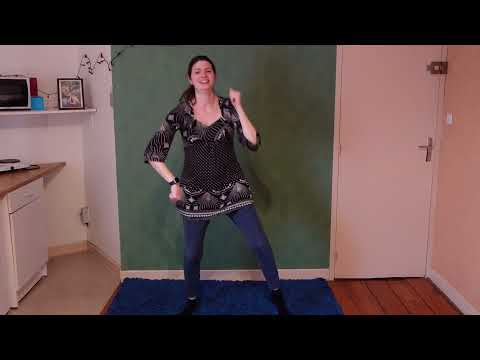 I just can't wait  to be king  - Easy kids dance