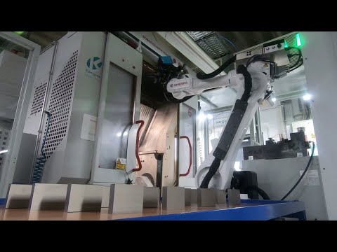 Automation einer HERMLE C20U CNC-Maschine