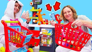 Einkaufen für das Einhorn Café - Spielen mit Nicole und dem Einhorn. Spielzeug Video