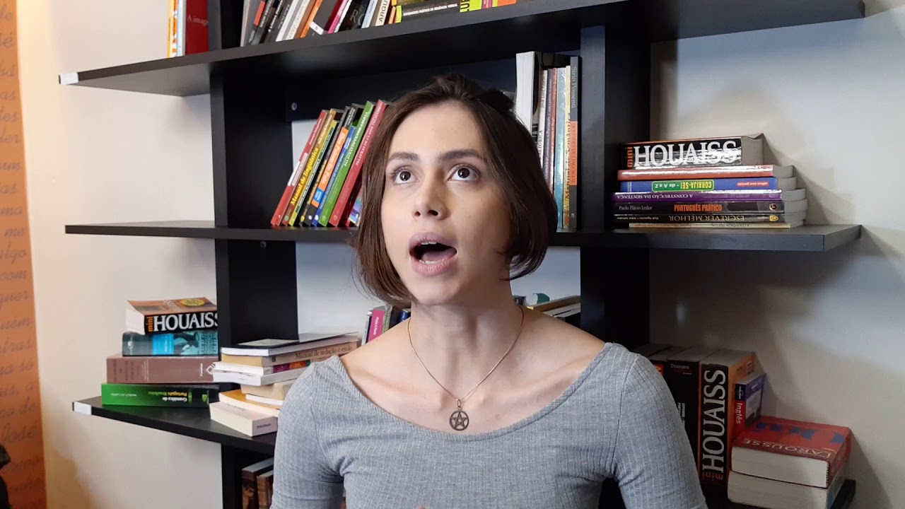 Sociedade de consumo segundo Jean Baudrillard | com a professora Gabriella