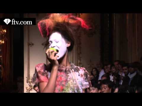 PARIS FW S/S 10- VIVIENNE WESTWOOD SHOW