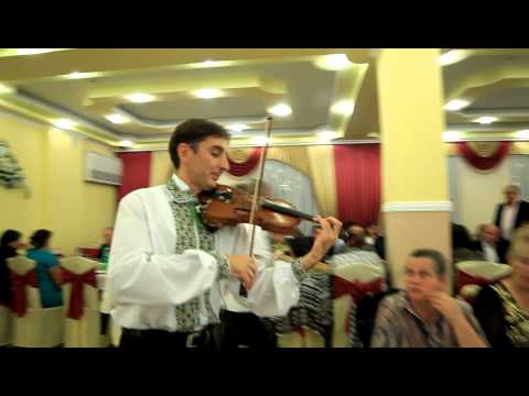 Sandu Rotaru, Dorin Buldumea, Vitalii Lapteanu s.a. la nunta in Voloca 3