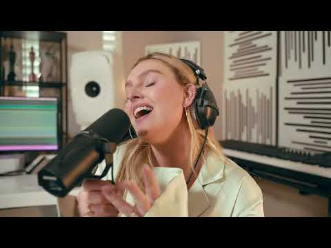 Perrie - Bonnie and Clyde (Live from the La La Room - Part One)