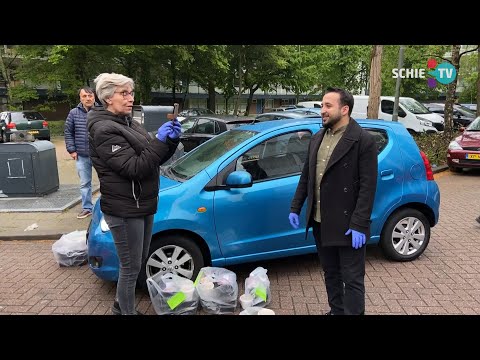 SCHIE TV: Jongeren helpen Willy Heikamp met het uitdelen van maaltijden aan ouderen in risicogroep