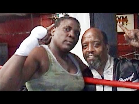 Women Boxing : 176+ lb. 3 rounds