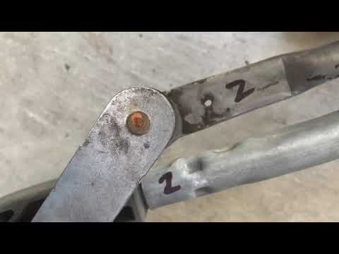 Windshield wiper linkage repair on a 2007 Jeep Wrangler Rubicon JKU