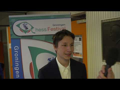 Vrolijk wint Schaakfestival