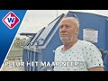 Enorme puinhoop rond papiercontainer van voetbalclub