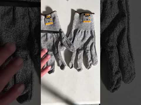 sm gloves cut 5