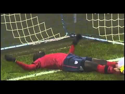 Jozy Altidore Misses Empty Net Vs Slovenia - USA Vs Slovenia