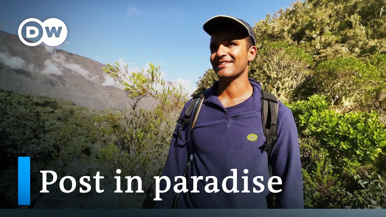 Mountaintop mailbox: Réunion mail carriers
