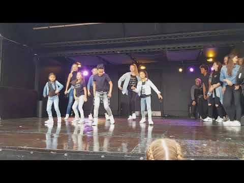 IVAYO & PERLA TV | Dansen op Alkmaars Ontzet