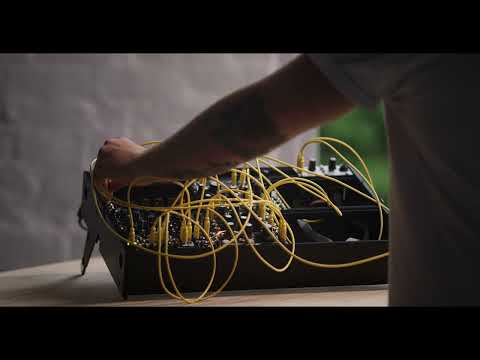 Granular Patching (an ambient improvisation) Modular synthesis