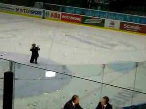 12.4.2007 Juha Junno villitsee kansaa