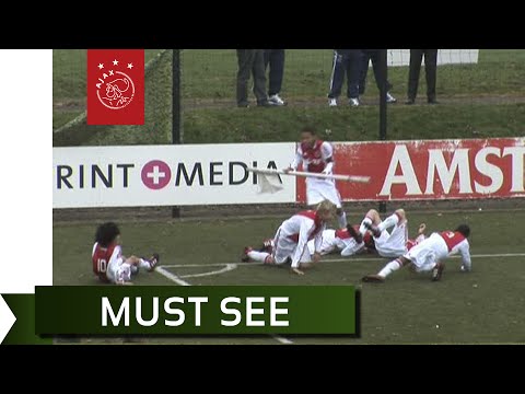 Bijzondere 'celebration' van Ajax D1