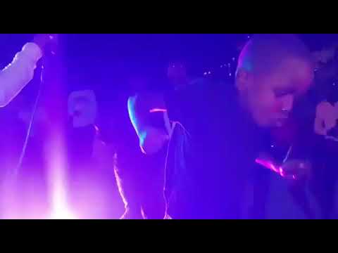 Nerú Americano Feat. Os Tik Tok - Salta Na Areia (Actuação)