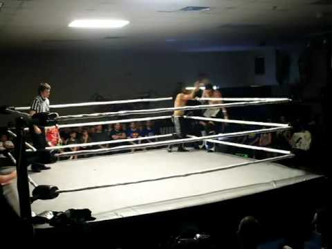 "Beautiful" Billy Suede vs Krofton - VIPW