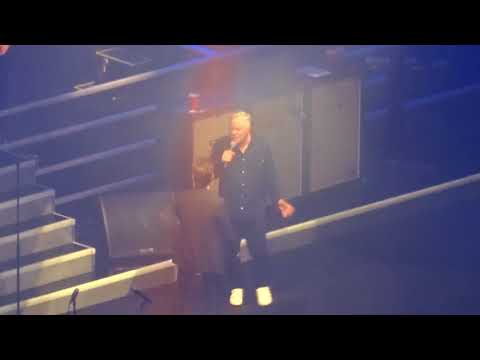 The Killers - Feat. Bernard Sumner - Bizarre Love Triangle (New Order) - London, UK - Nov 28 2017