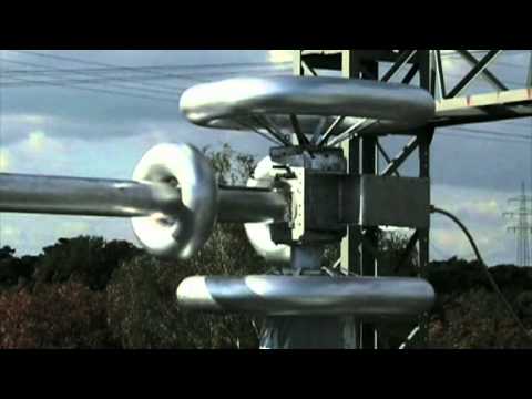 image-What is high voltage transmission lines?