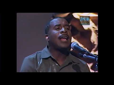 Dizem Que A Felicidade ( Ao Vivo ) - Art Popular