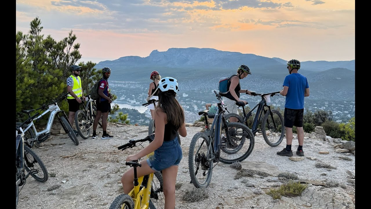 Tour guidé au couché de soleil en E-Vtt | Cassis et le Cap Canaille | 2h Niveau Loisir