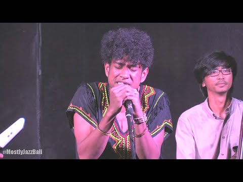 Indra Lesmana Keytar Trio ft. Teddy Adhitya - Superstition @ Mostly Jazz in Bali 10/01/2016 [HD]