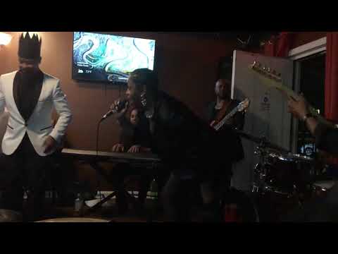 Wildmann and The FunkySoul Band/Miss Vocals