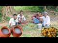 The Natural Toddy Palm Tree Juice In Tribal Cooking Traditions Palm Wine Natural Alcohol