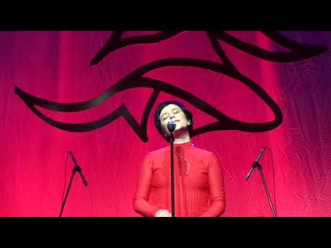 fernanda takai & roberto menescal & marcos valle @ espaço furnas cultural: bonita (abertura do show)