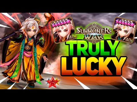 This Guy is Already using TWO ART MASTERs in One Team - Summoners War