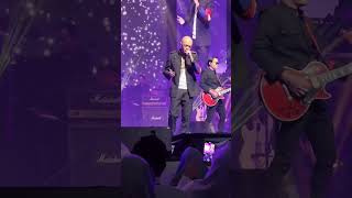 Download lagu Hiasan di Laman Rindu by Newboyz live in concert @PJPAC part 1 mp3