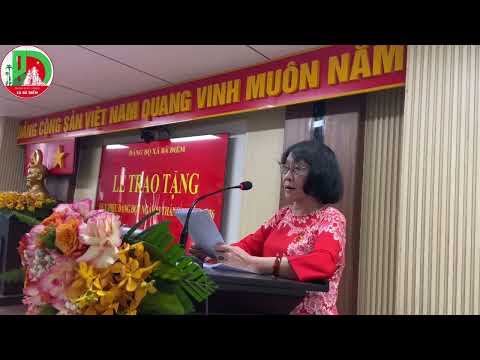 Đảng ủy xã Bà Điểm tổ chức Lễ trao tặng Huy hiệu Đảng đợt ngày 03 tháng 02 năm 2026