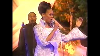 Oh Give Thanks - Judith Christie McAllister (Send Judah First 2000)