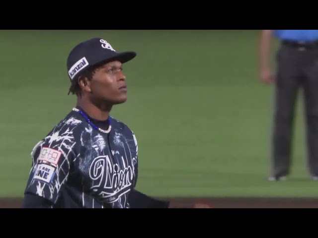 【8回裏】完璧な投球!! ライオンズ・ヤン この回テンポ良く3者連続三振の好リリーフ!! 2024年8月18日 東北楽天ゴールデンイーグルス 対 埼玉西武ライオンズ