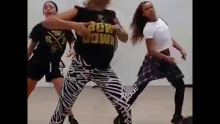 Kirsten Dodgen  |Spice–Indicator| Royal Family