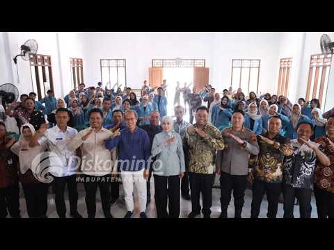 Penyerahan Mahasiswa KKN Universitas Alma Ata di Kabupaten Kendal