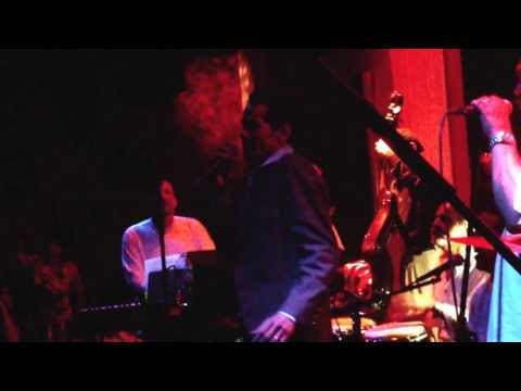 Buscando Guayaba by Ricardo Diquez & The Tropic Orchestra