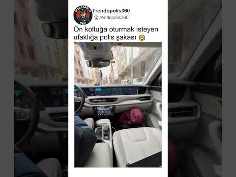Arabanın Ön Koltuğuna Oturmak İsteyen Ufaklığa Anne Babasından Polis Şakası😂😅