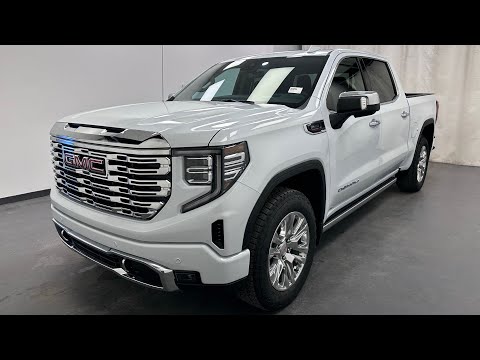 2026 GMC Sierra 1500 Crew Cab Short Box 4-Wheel Drive Denali in White for sale at Davis GMC Buick Lethbridge in Lethbridge, AB