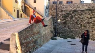 preview picture of video 'Parkour Termoli (CB) - Alternative Santa Claus       -       (HD 1080p)'