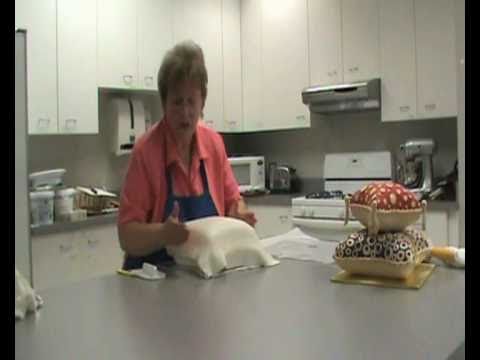 Using the Wilton Pillow Pan - Part 3