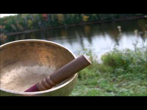 Sollievo dal dolore cronico, mal di testa ed emicrania attraverso la musica potente terapia del suon