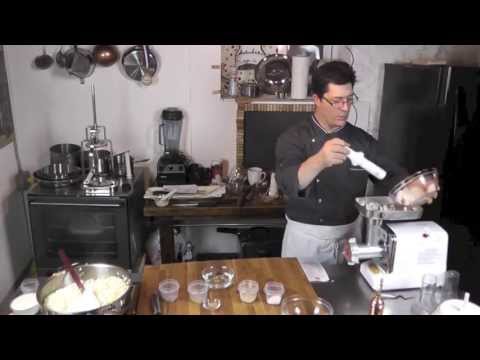 How to make Frankfort Sausage-Hot Dog Style...