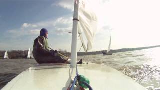 preview picture of video 'Laser Sailing - Frostbite first upwind leg at NERYC.mov'