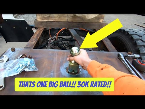 I CUSTOM WELDED A B&W GOOSENECK / COMPANION 5TH WHEEL HITCH IN THE FIRE TRUCK TOY HAULER!!!!