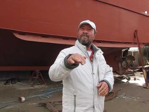 28 nentor 2021 ne Vlore, ditet e detarise.pak kohe dhe ne kantjerin e ndertimit te anijeve turistike